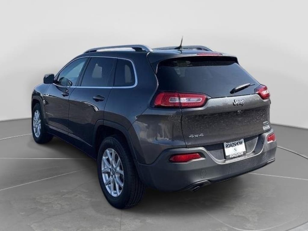 Used 2017 Jeep Cherokee Latitude 4x4 SUV