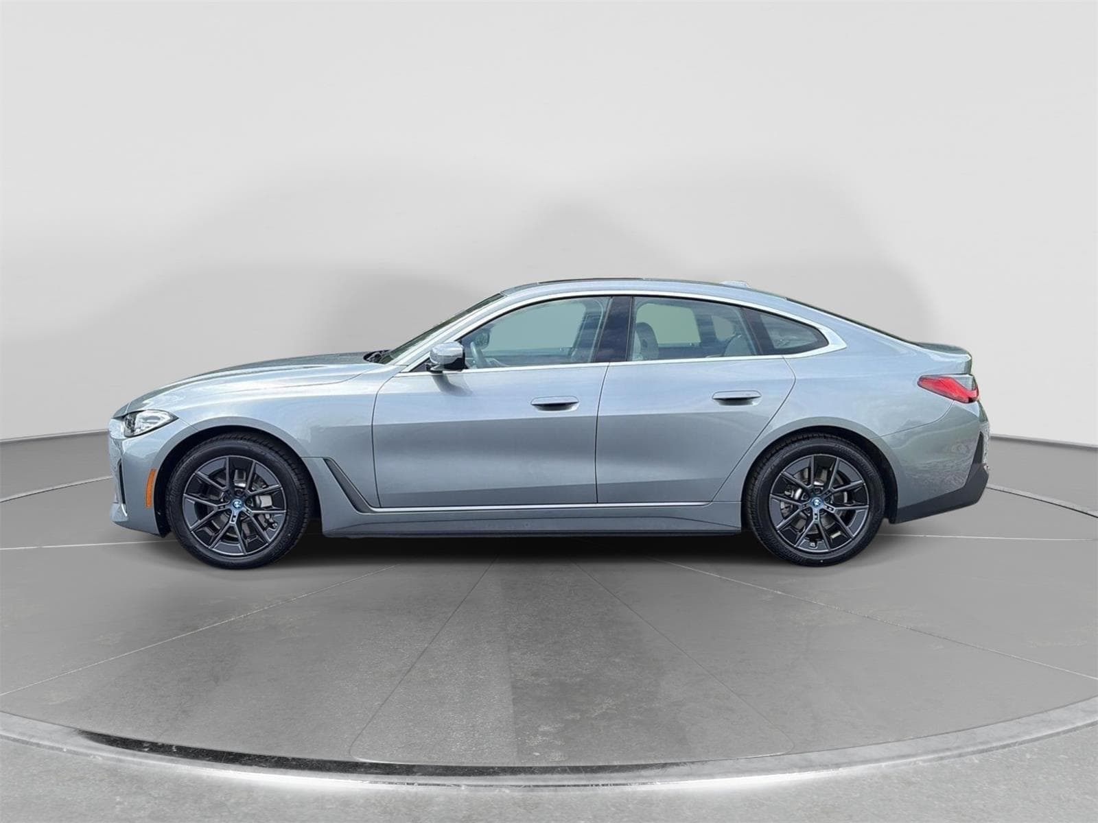 Used 2023 BMW i4 35 with VIN WBY43AW07PFP85922 for sale in Memphis, TN