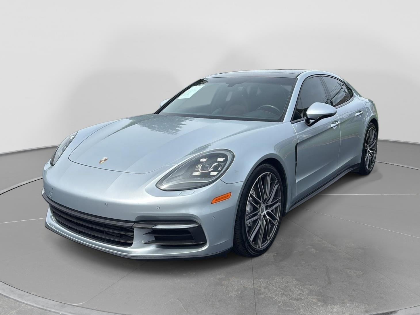 2018 Porsche Panamera