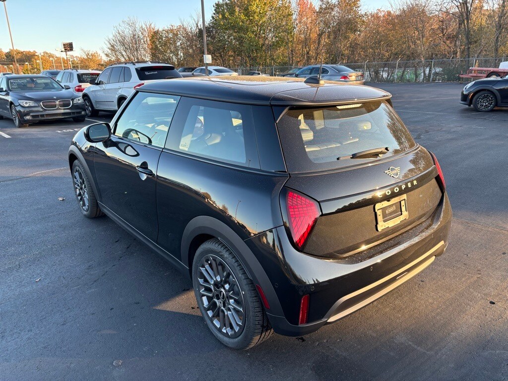 2025 Mini Cooper 2 Door Hardtop photo 3