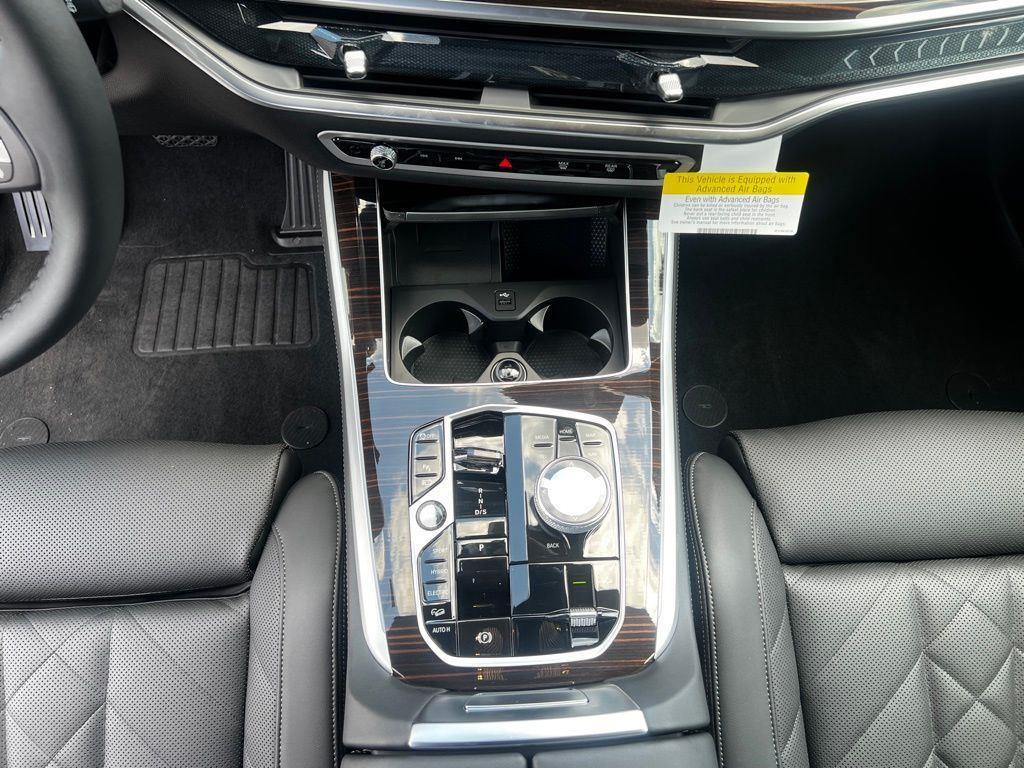 2026 BMW X5 50e - Photo 17