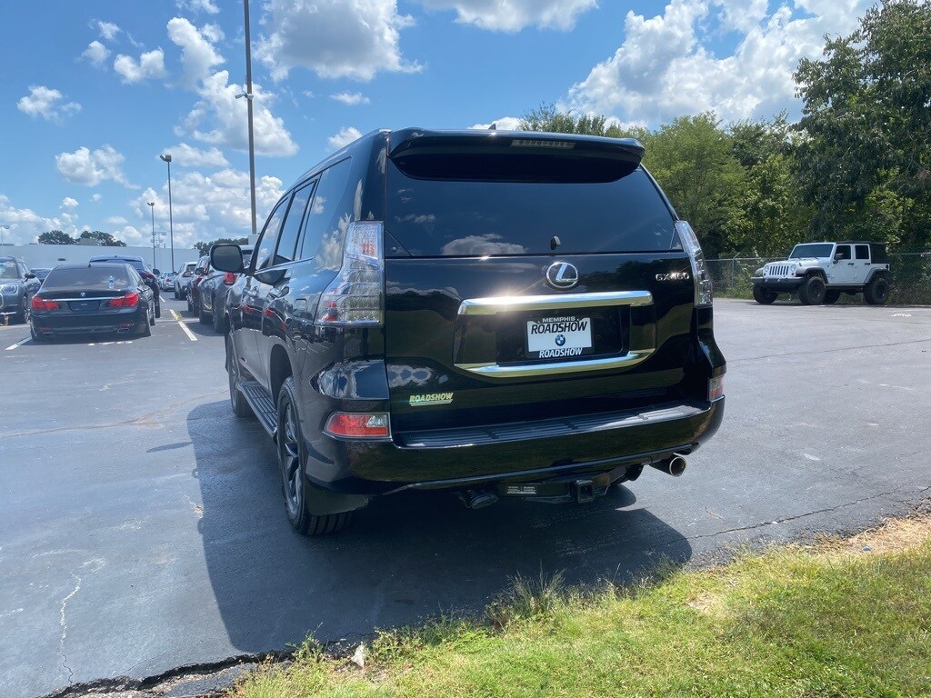 2021 Lexus GX 460 photo 3