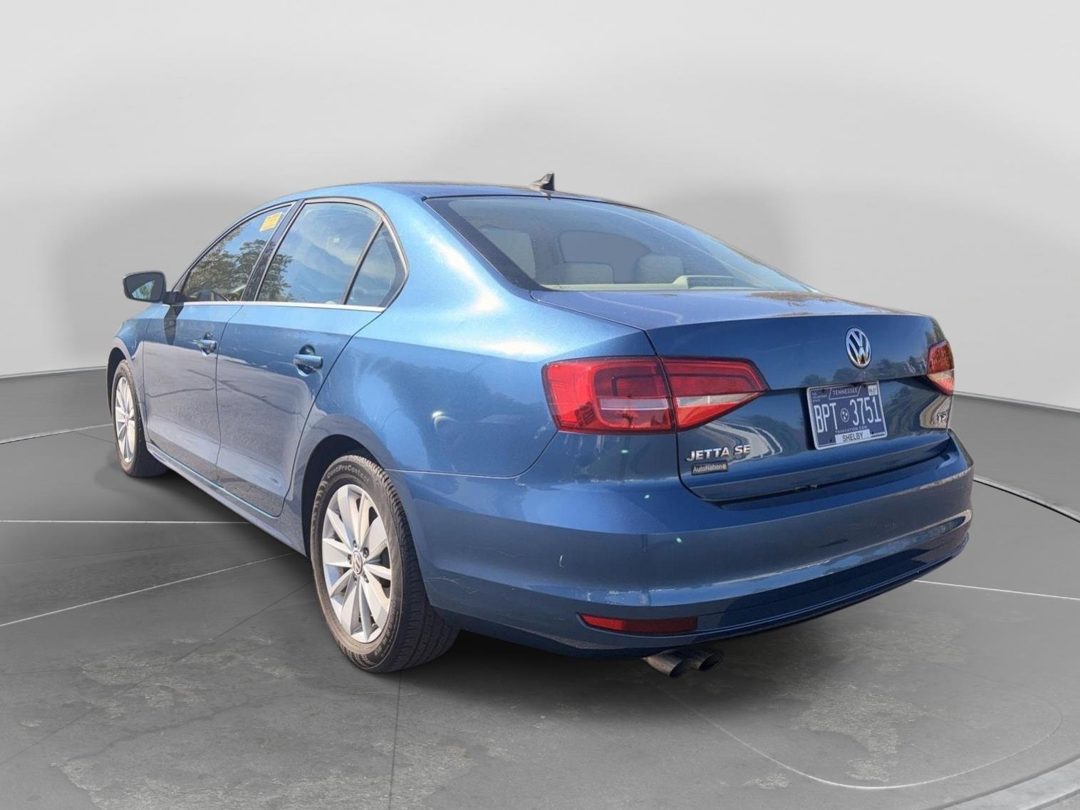 Used 2015 Volkswagen Jetta SE with VIN 3VWD17AJ1FM310319 for sale in Memphis, TN