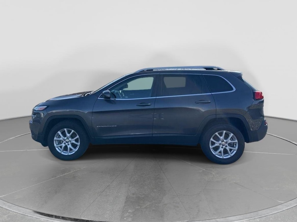 Used 2017 Jeep Cherokee Latitude 4x4 SUV