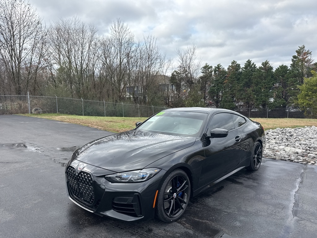 2022 BMW 4 Series M440i's photo