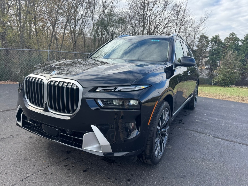 2026 BMW X7 40i's photo