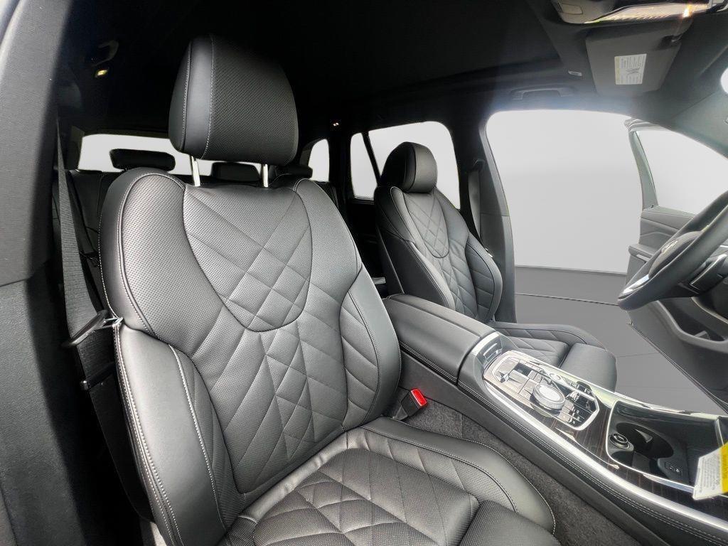 2026 BMW X5 50e - Photo 22