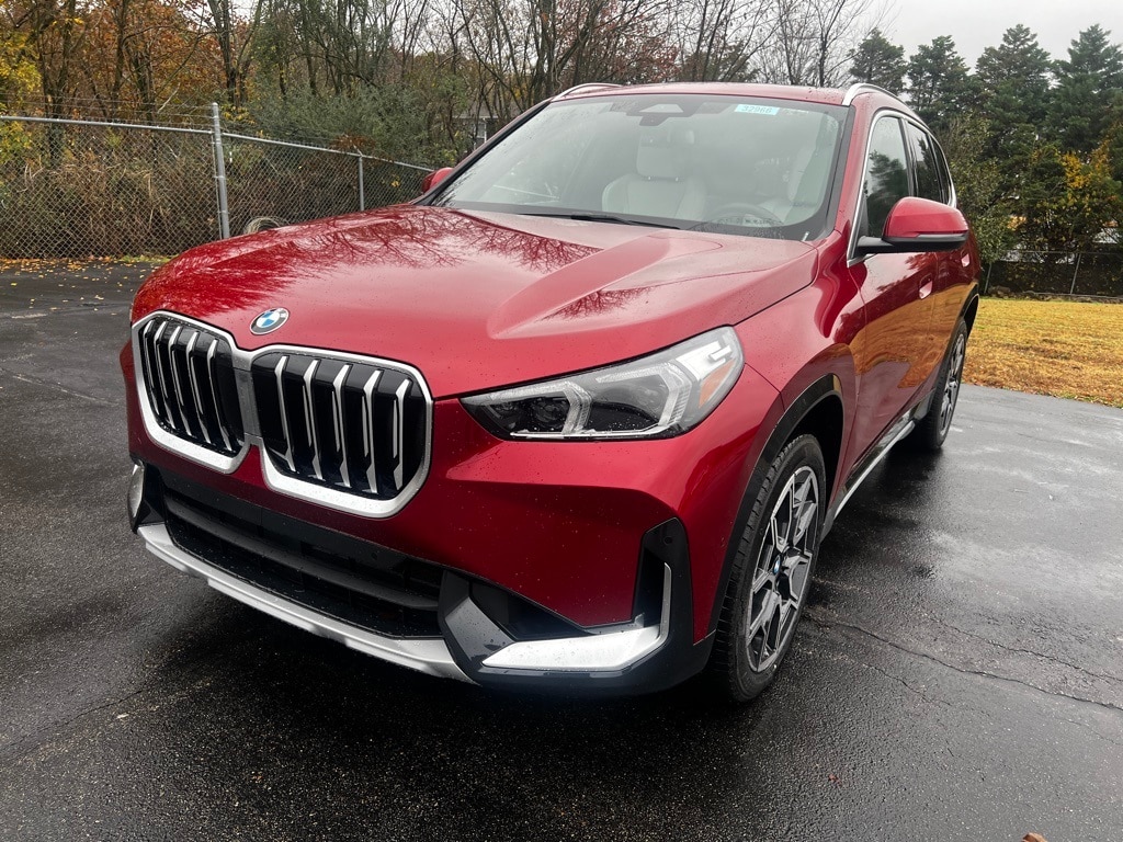 2026 BMW X1 28i's photo