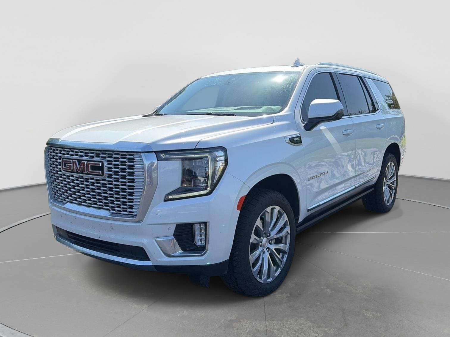2022 GMC Yukon 4WD Denali's photo