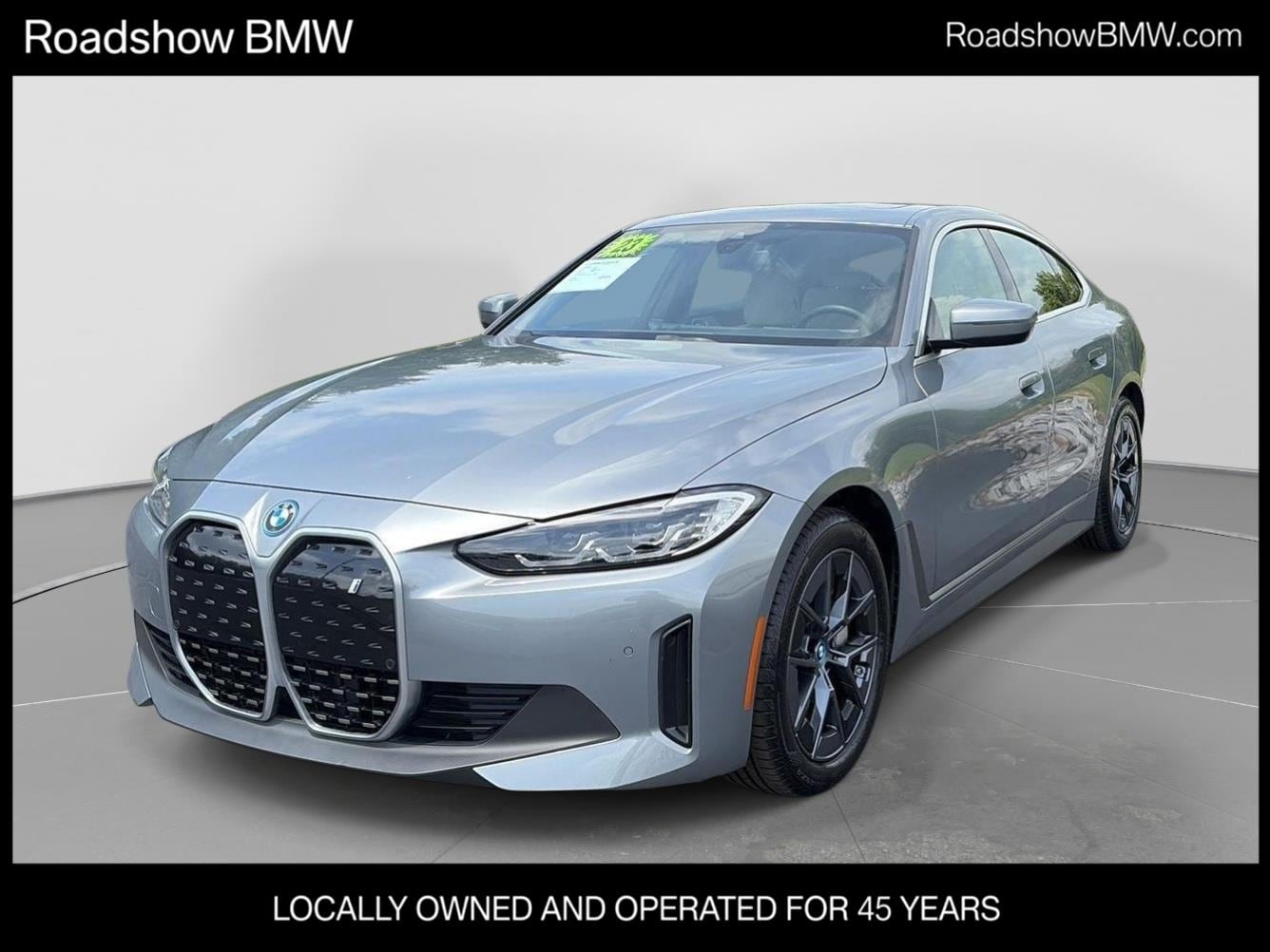 2023 BMW i4 eDrive35's photo