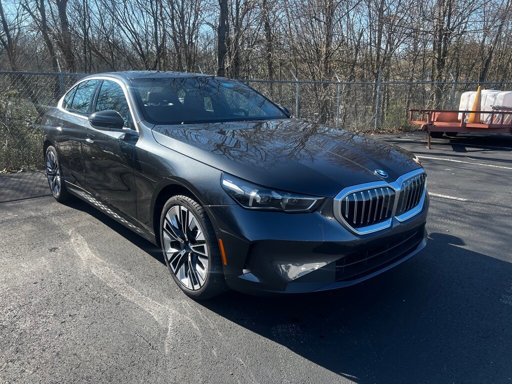2025 Bmw 530i 5-Series photo 3