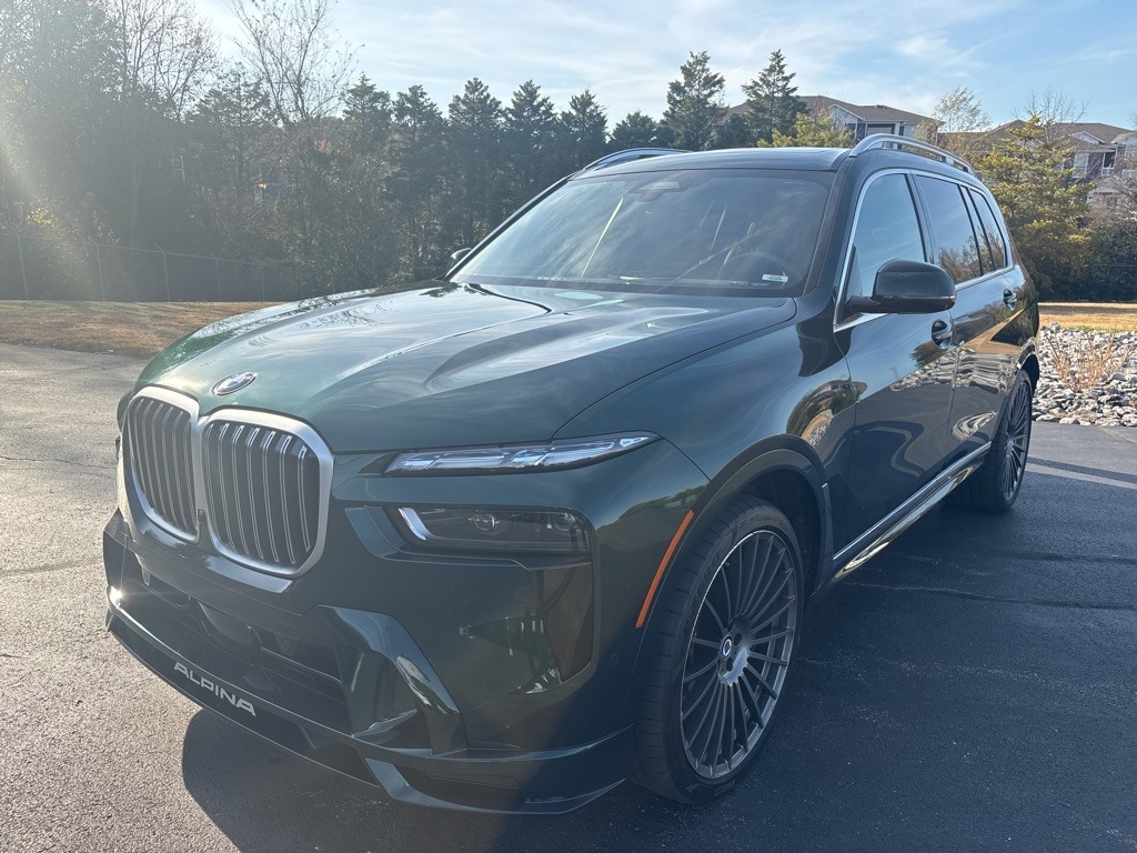 2025 BMW X7 ALPINA XB7's photo