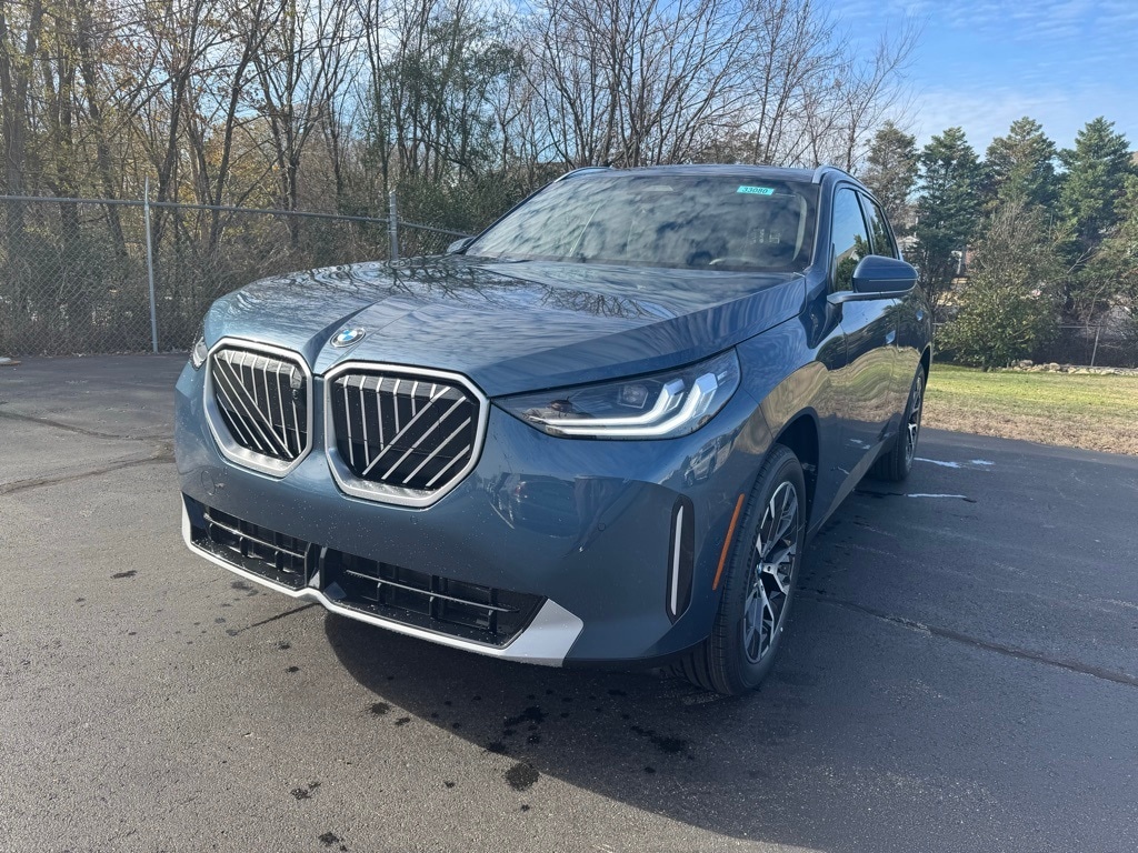 2026 BMW X3 30's photo