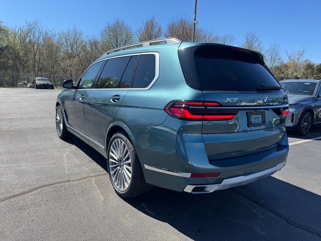 New 2026 BMW X7 xDrive40i SUV