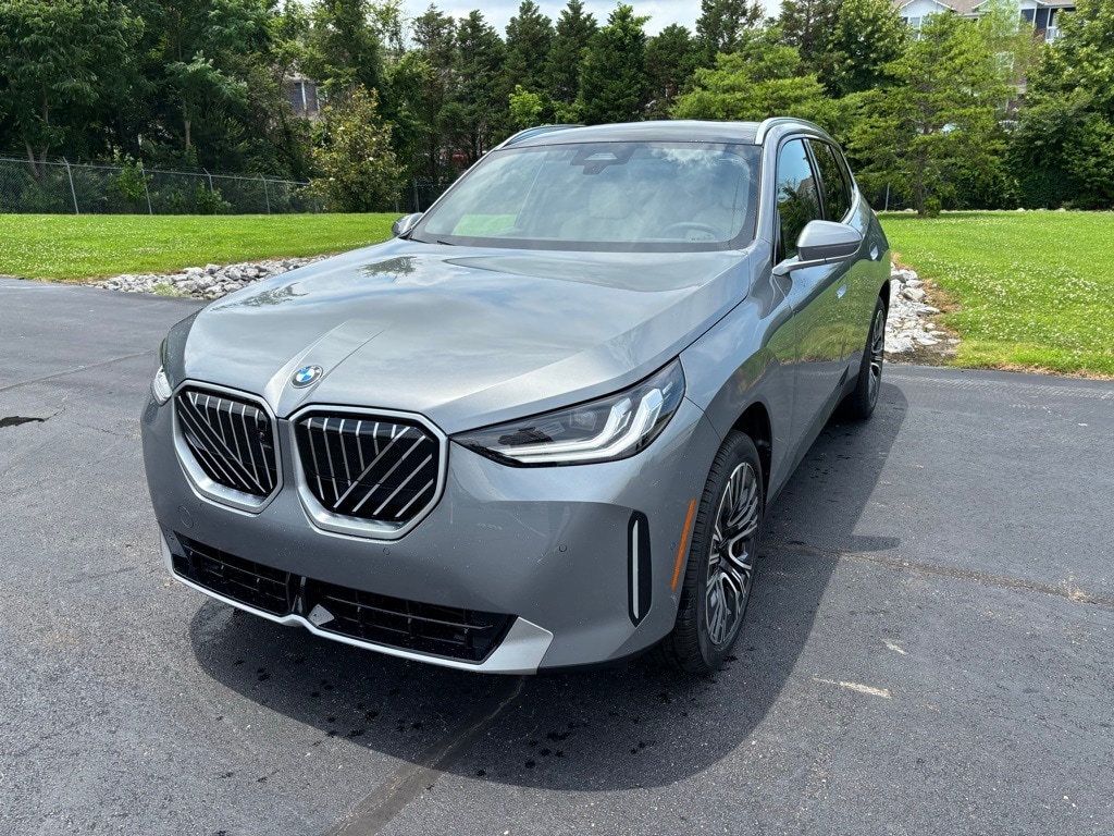 2025 BMW X3 30's photo