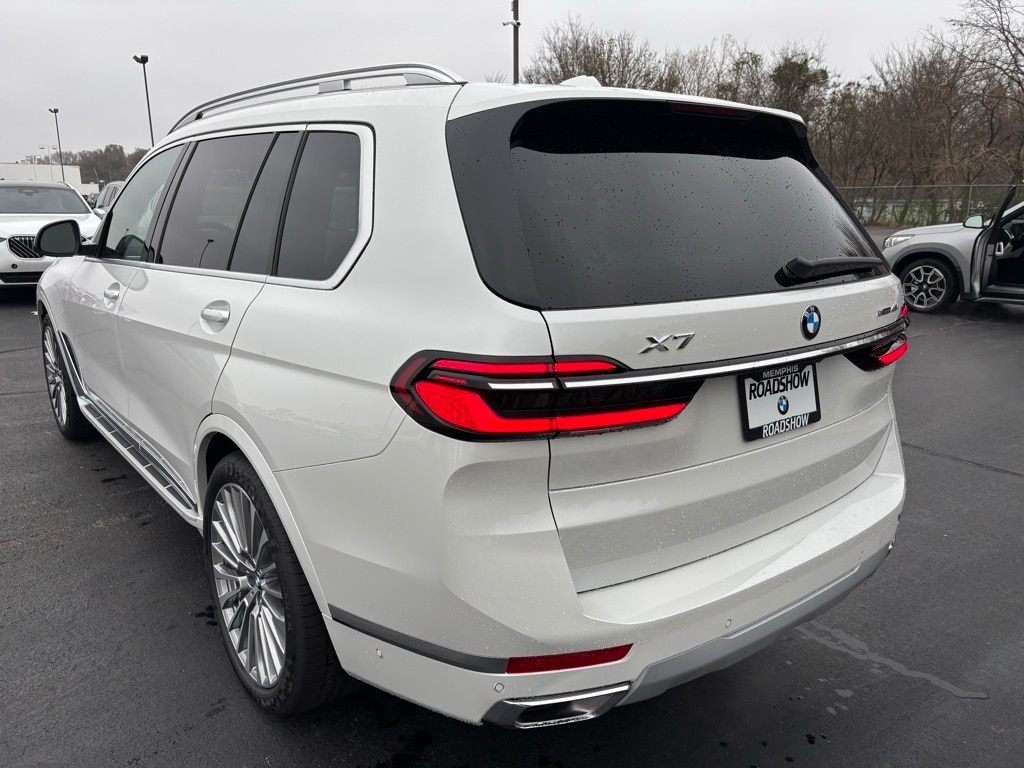 New 2026 BMW X7 xDrive40i SUV