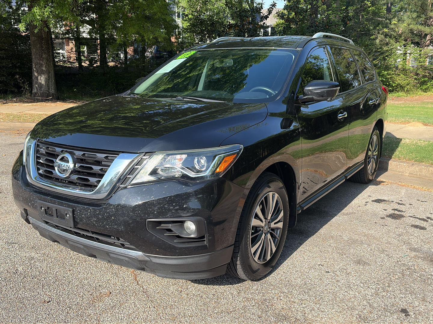2019 Nissan Pathfinder SL