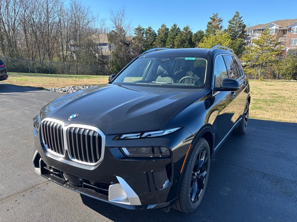 2026 BMW X7 40i's photo