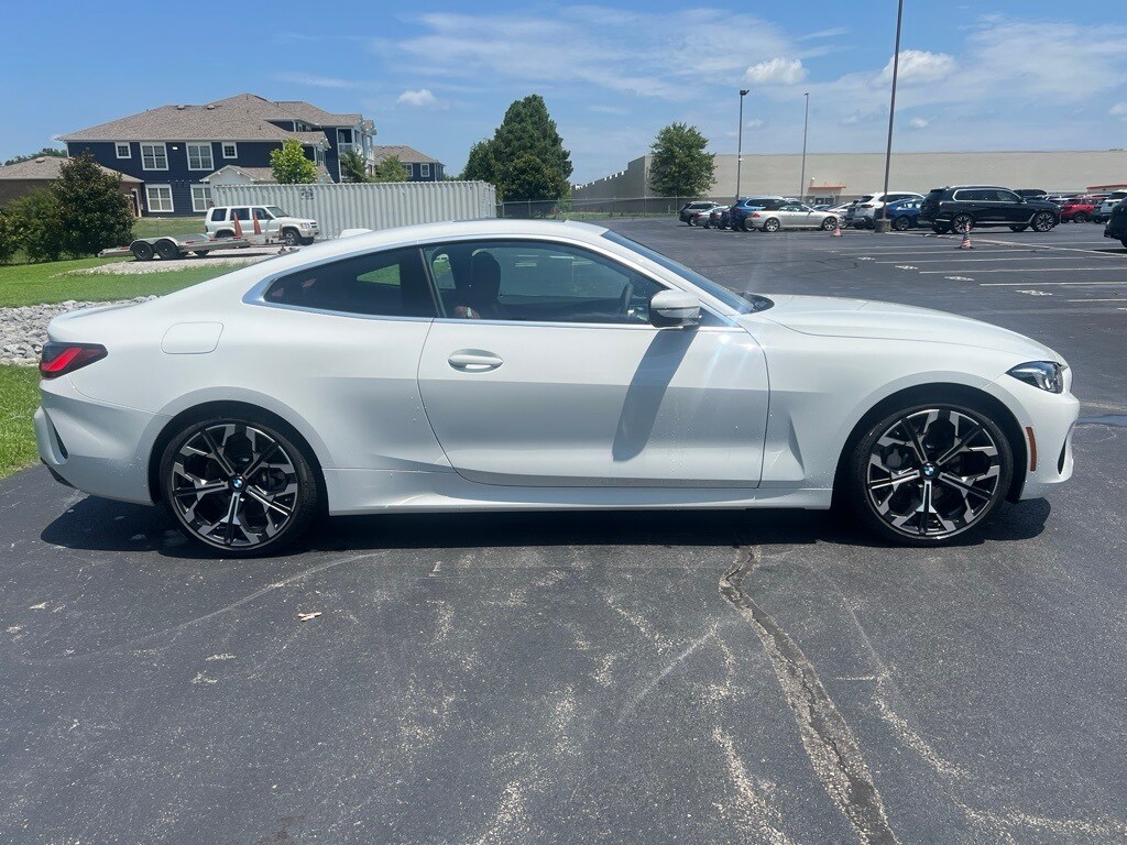 2026 Bmw 430i Coupe photo 4