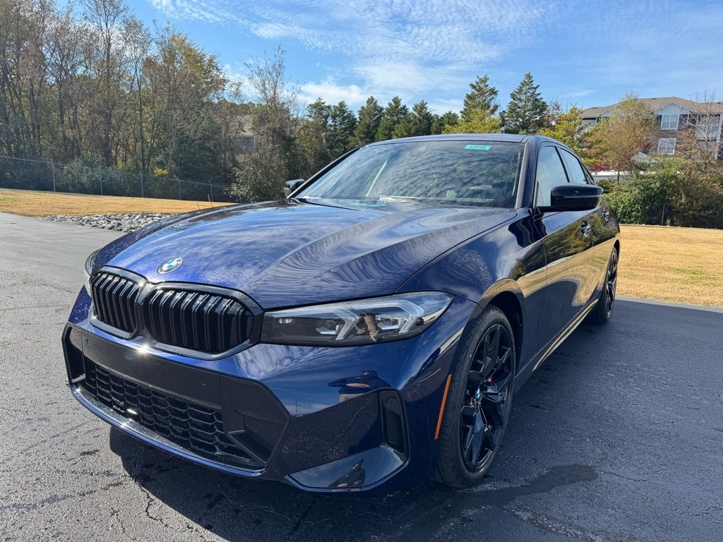 2026 BMW 3 Series 330i's photo