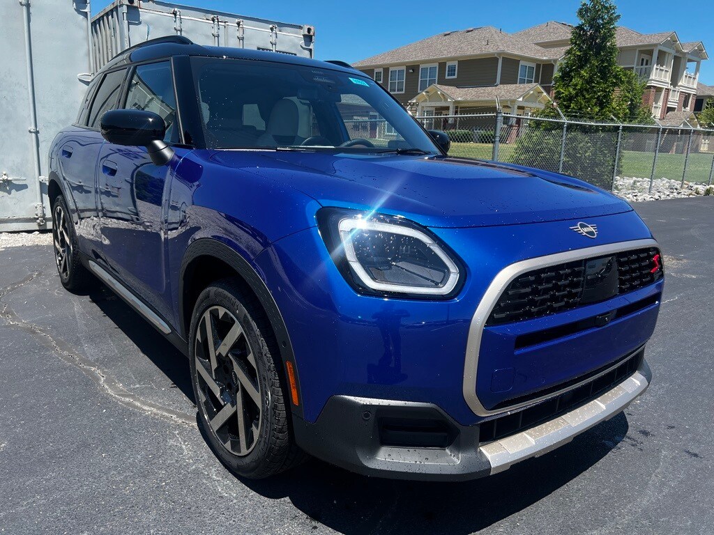 2025 Mini Countryman S ALL4 photo 3