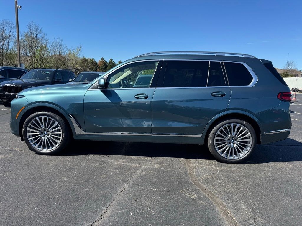 New 2026 BMW X7 xDrive40i SUV