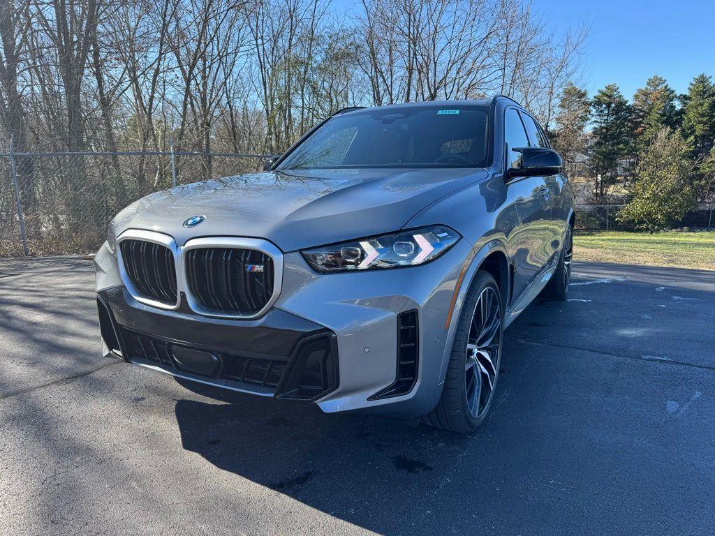 2026 BMW X5 M60i's photo