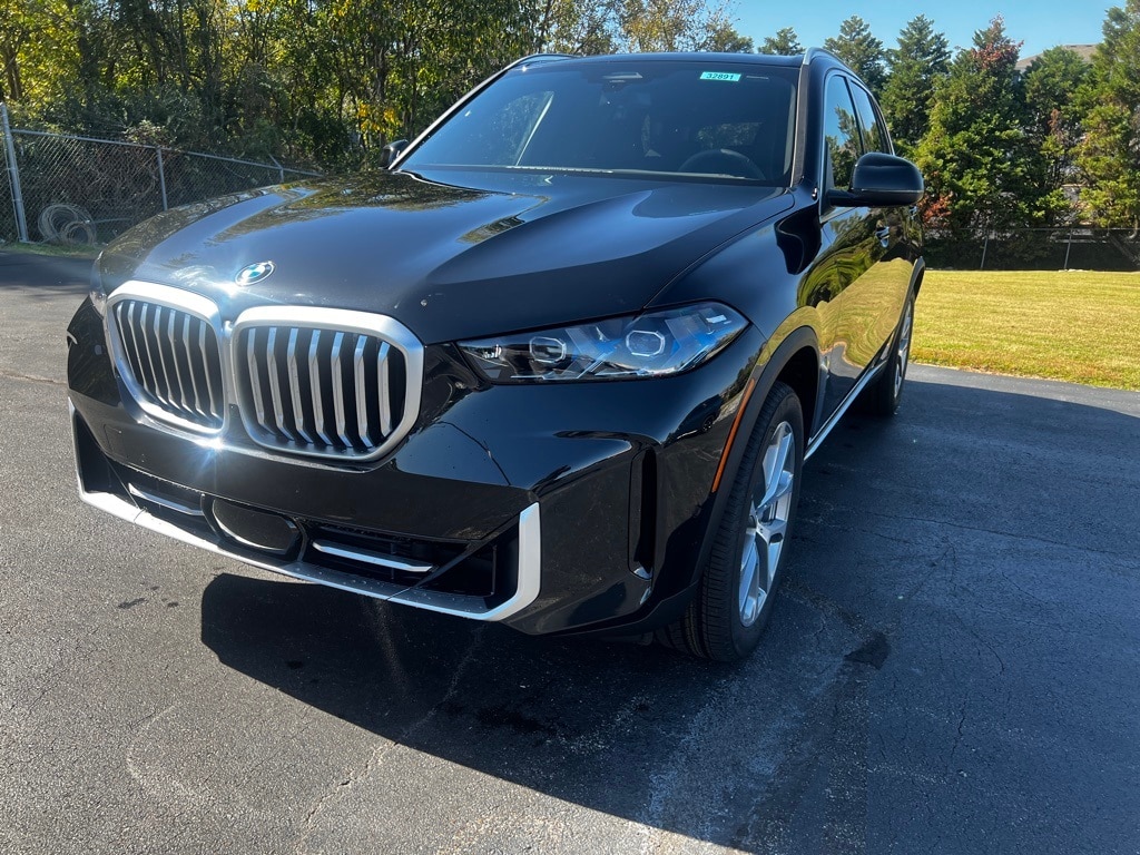 New 2026 BMW X5 sDrive40i SUV