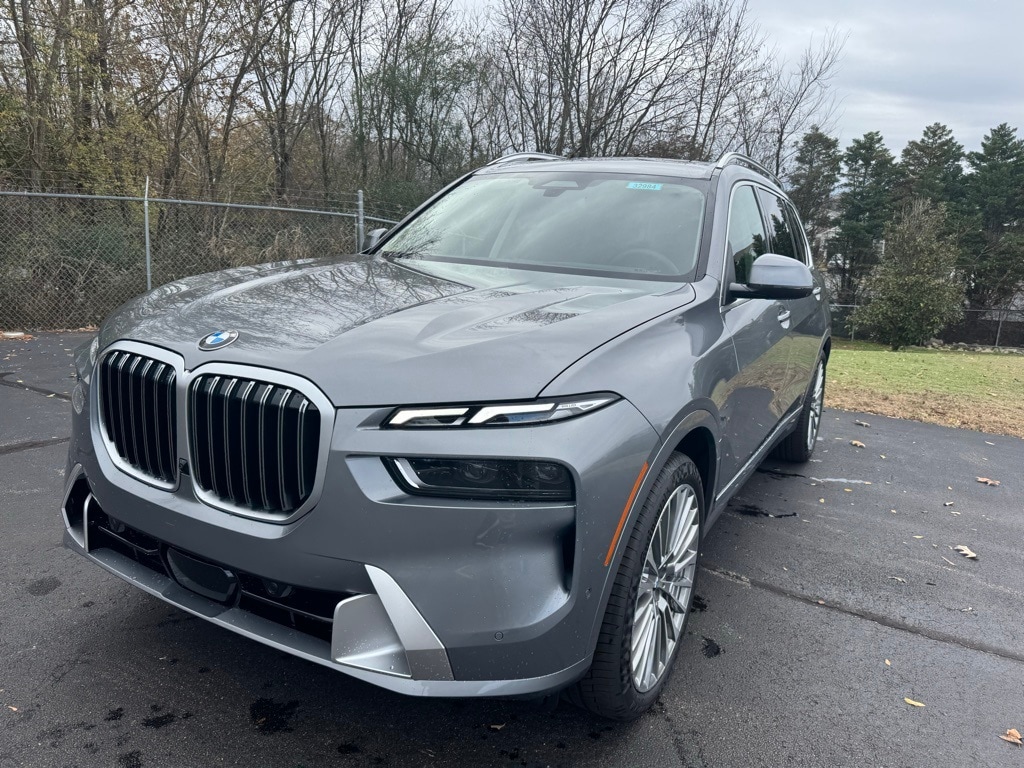 2026 BMW X7 40i's photo