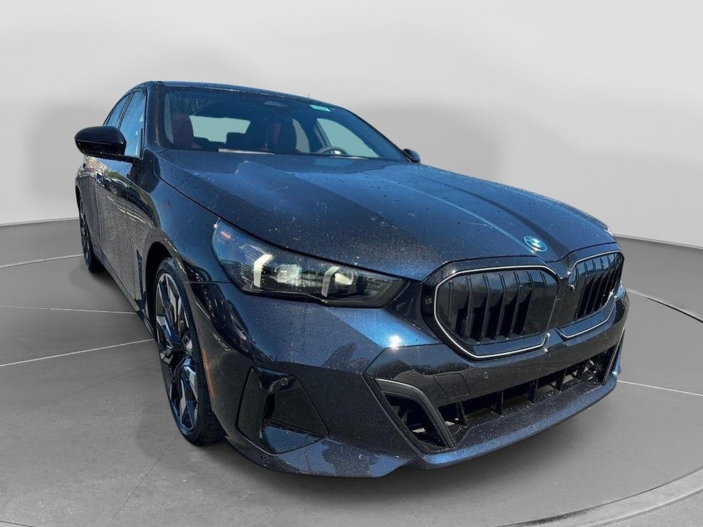 New 2026 BMW 5 Series 550e xDrive Sedan