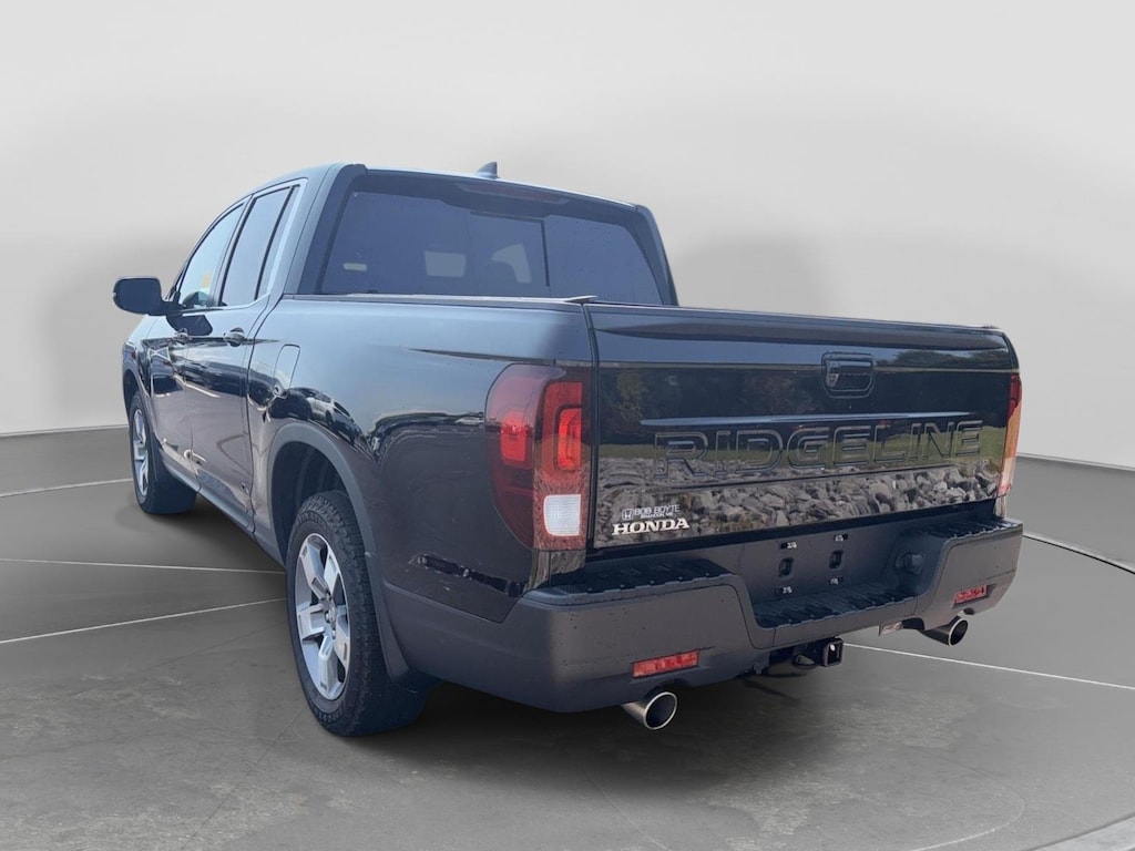 Used 2025 Honda Ridgeline RTL Truck