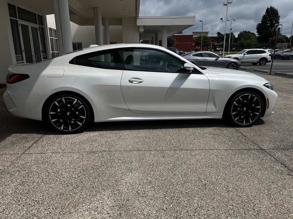 2026 Bmw 430i Coupe photo 4
