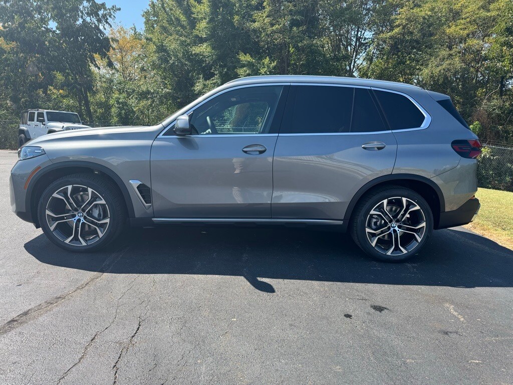 2026 Bmw X5 xDrive40i photo 2