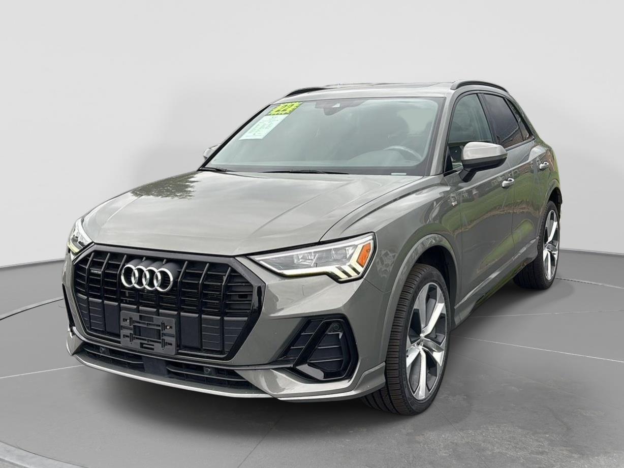 2022 Audi Q3 45 TFSI S Line Premium Plus quattro's photo