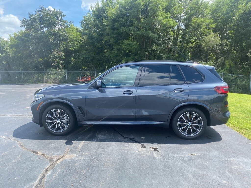 2022 Bmw X5 xDrive40i photo 2