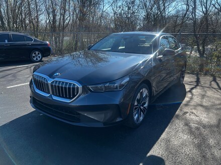 2025 BMW 530i Sedan