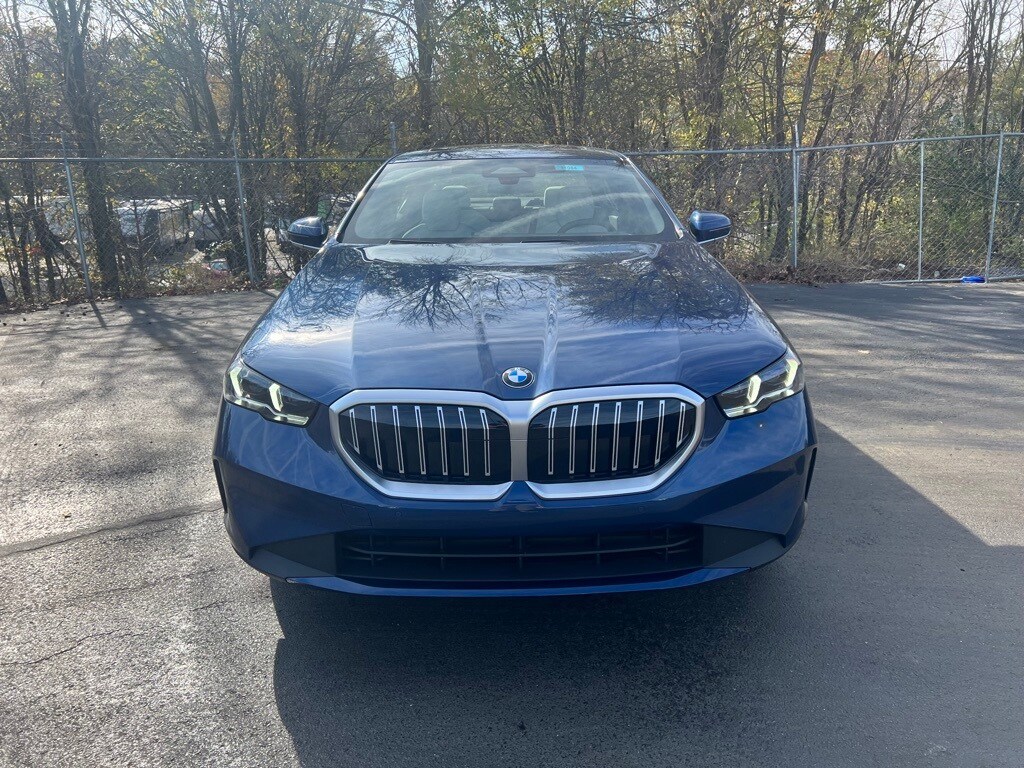 2024 Bmw 530i photo 2