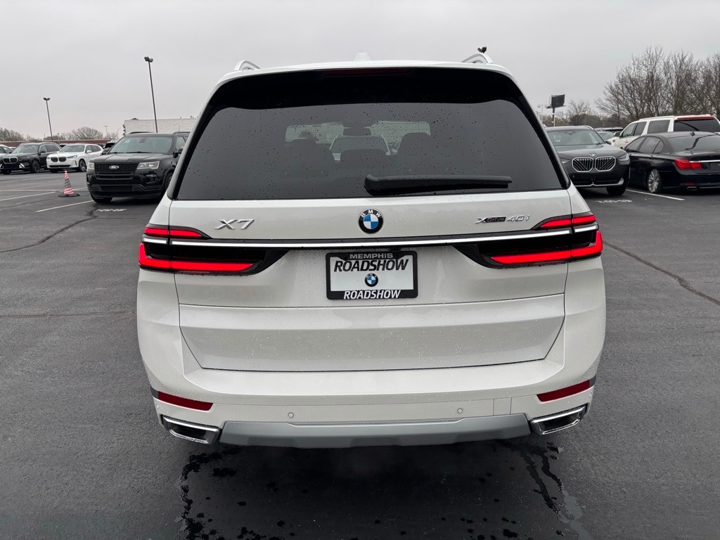 New 2026 BMW X7 xDrive40i SUV