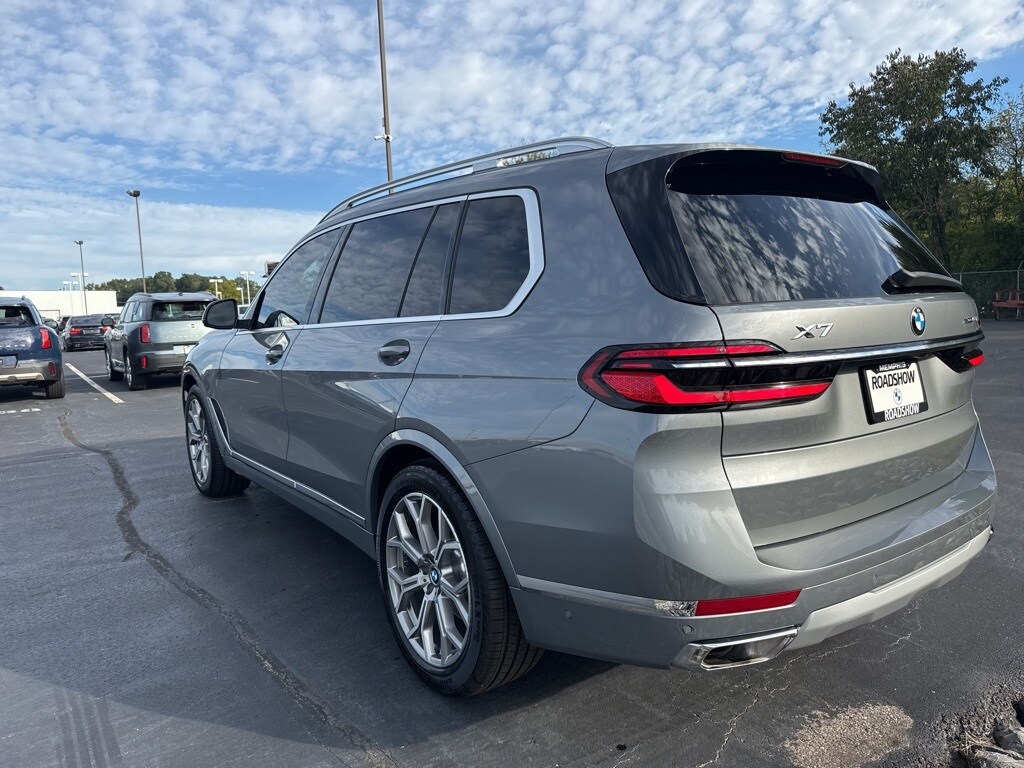2023 Bmw X7 xDrive40i photo 2