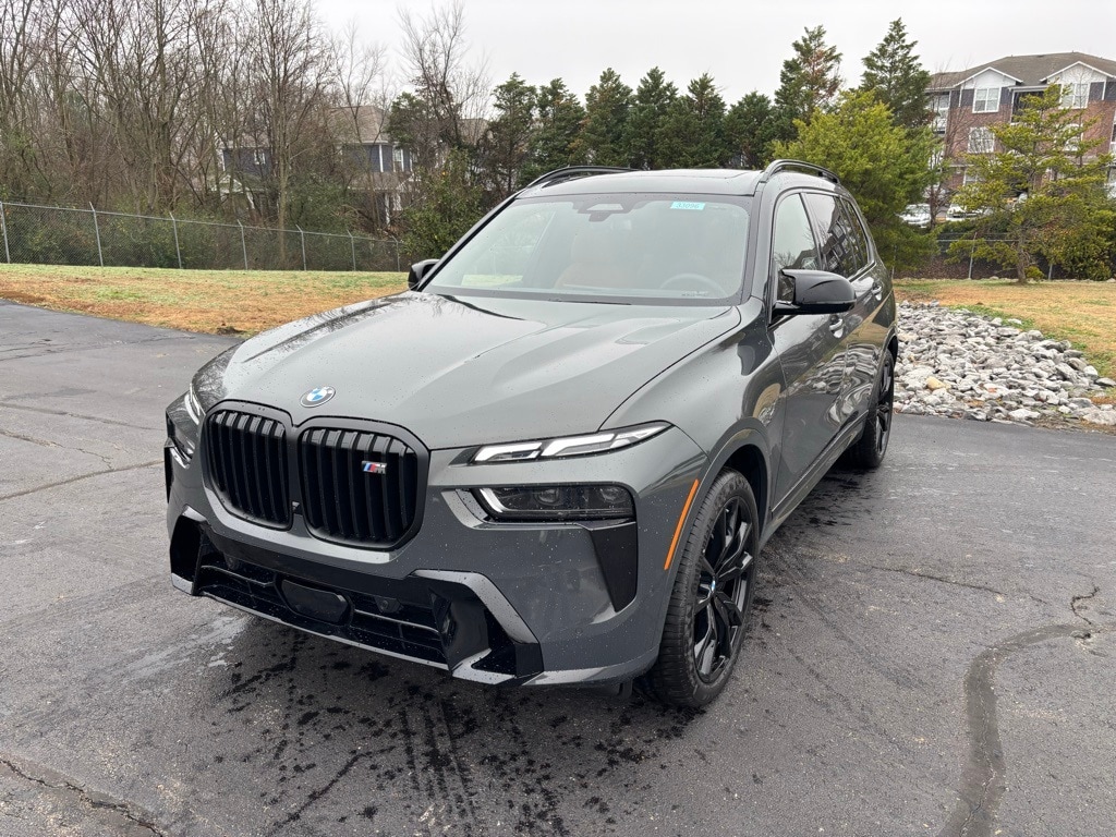2026 BMW X7 M60i's photo