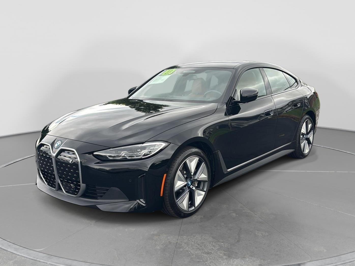 2023 BMW i4 eDrive35's photo