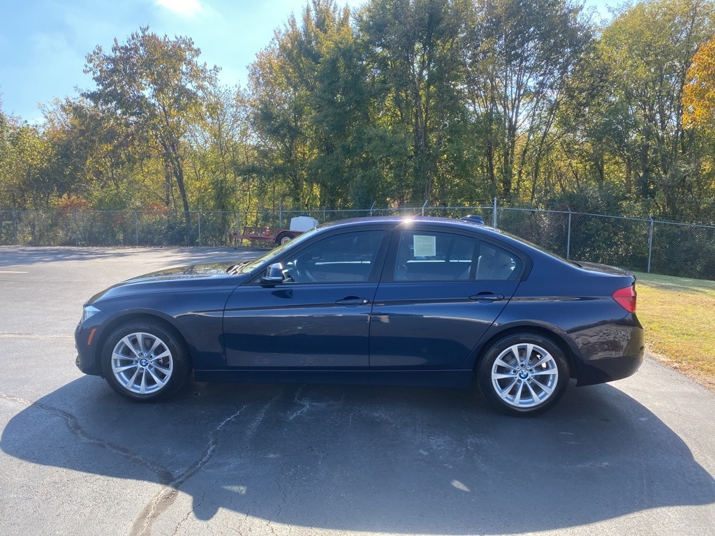 Used 2017 BMW 320i Sedan