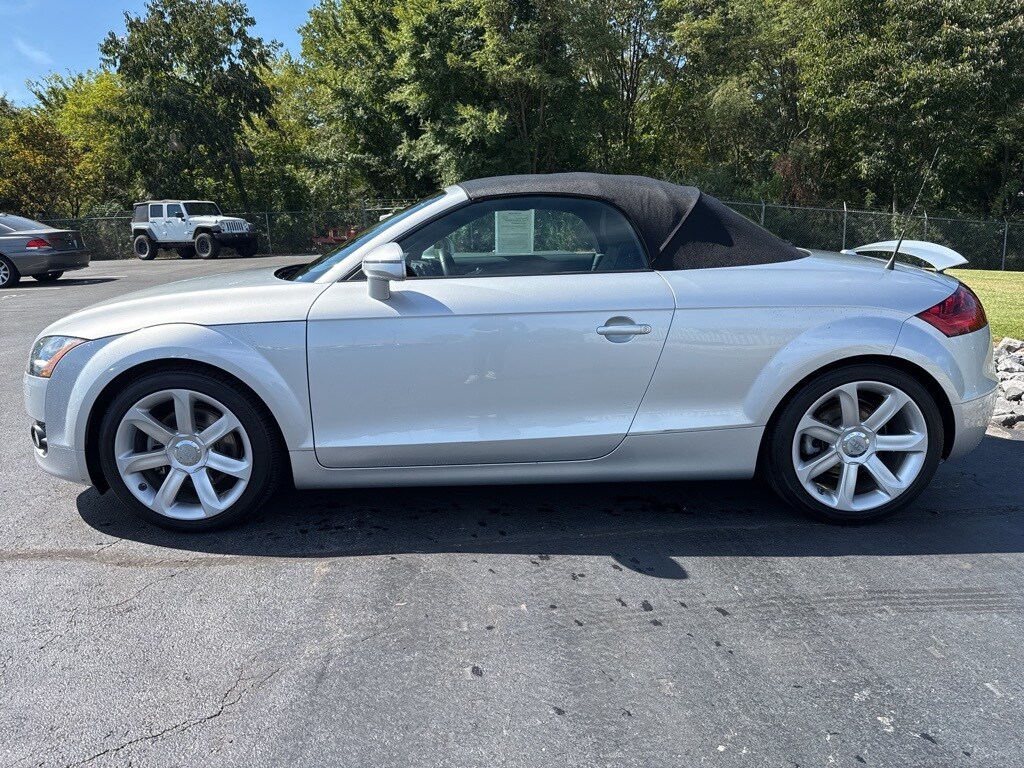 2008 Audi TT 2.0T photo 2
