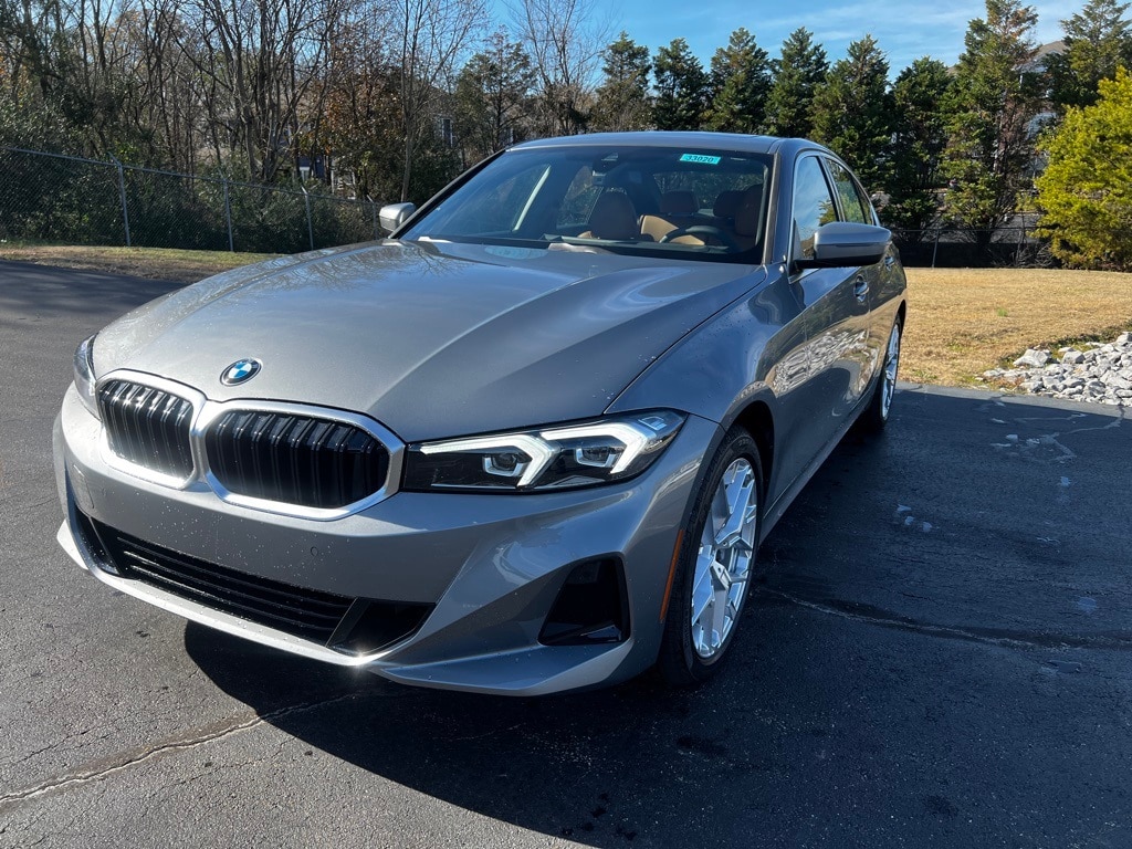 2026 BMW 3 Series 330i's photo