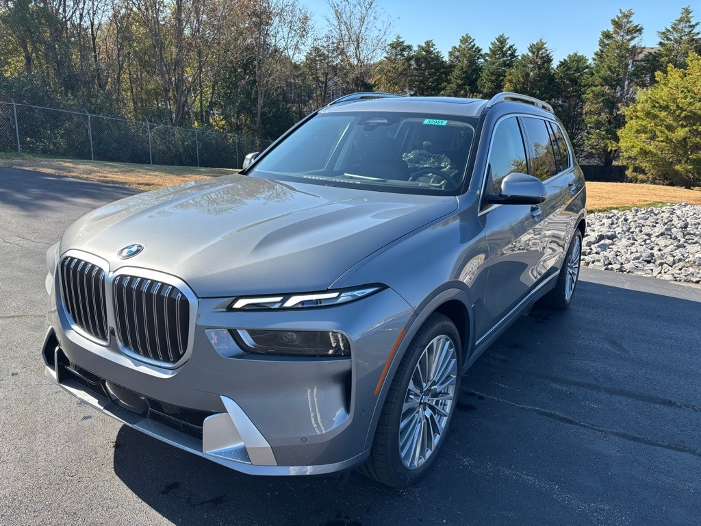 2026 BMW X7 40i's photo