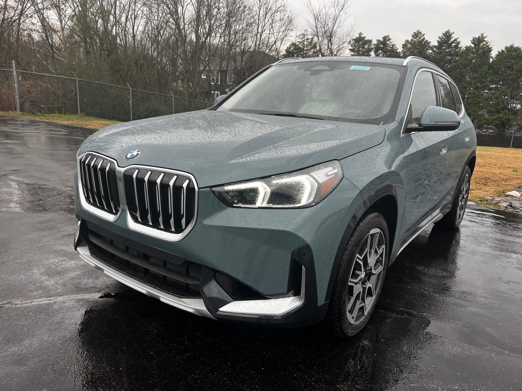 2026 BMW X1 28i's photo