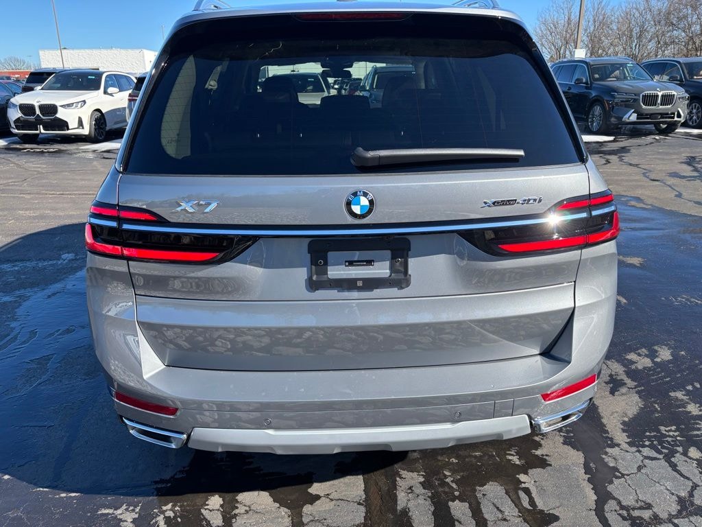 New 2026 BMW X7 xDrive40i SUV