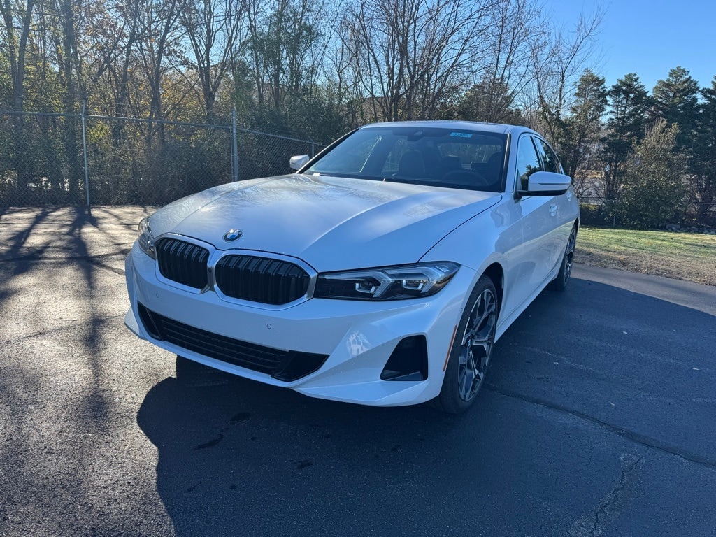 2026 BMW 3 Series 330i's photo