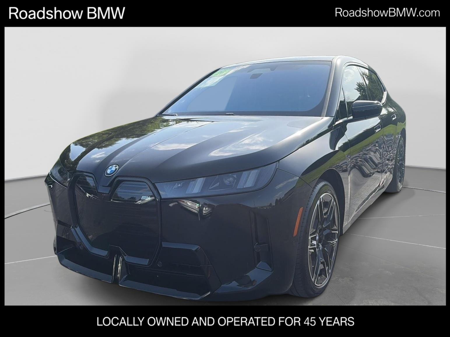 2026 BMW iX M70's photo