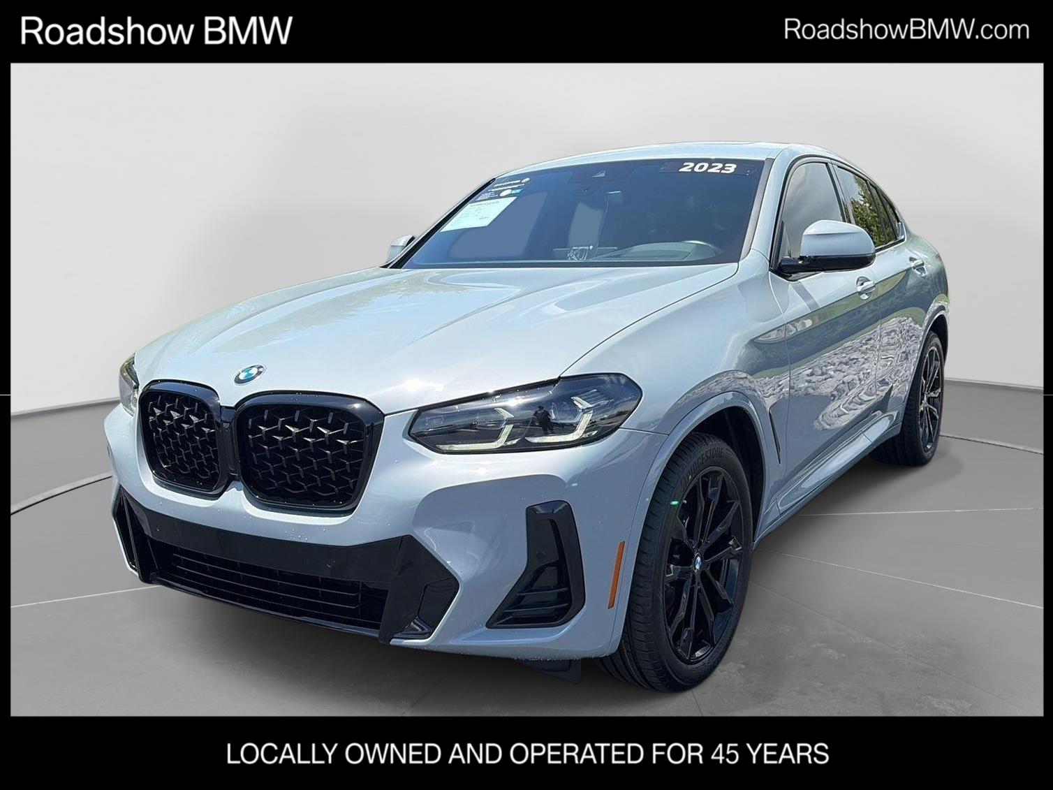 2023 BMW X4 xDrive30i's photo